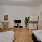 Apartment Krakovska 20